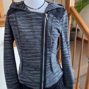 WHITE HOUSE BLACK MARKET WHBM Asymmetric Hooded Jacket ~ S